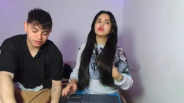 Snapshot of Naughty_Nights_Live chatting on 10-07-25, 06:38 Naughty Nights Live online show from 10-07-25, 06:38