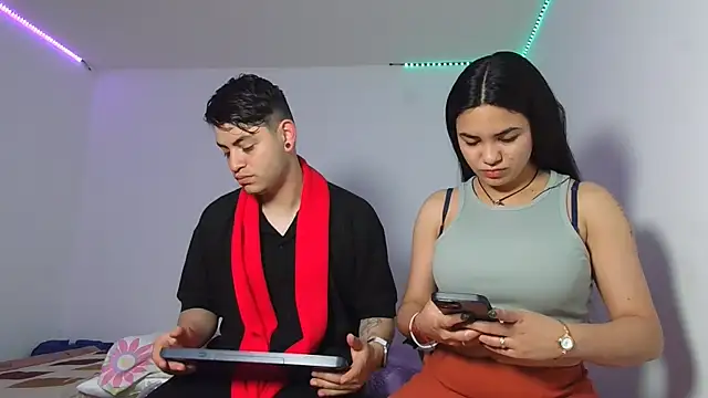 Snapshot of Naughty_Nights_Live chatting on 10-08-25, 11:08 Naughty Nights Live online show from 10-08-25, 11:08