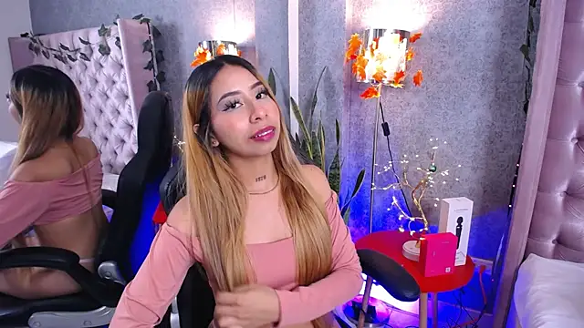 laila stilwiills online show from 01-09-26, 04:59