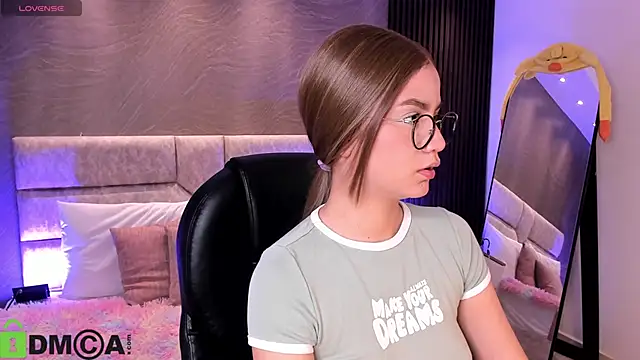 Arinextdoor online show from 02-26-26, 04:11