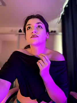 Snapshot of ScarletBloom_ chatting on 09-30-25, 10:20 ScarletBloom  online show from 09-30-25, 10:20