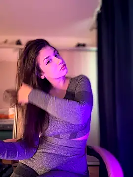 Snapshot of ScarletBloom_ chatting on 10-03-25, 11:18 ScarletBloom  online show from 10-03-25, 11:18