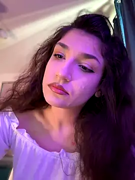 Snapshot of ScarletBloom_ chatting on 10-19-25, 11:55 ScarletBloom  online show from 10-19-25, 11:55