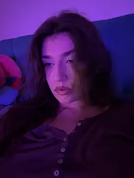 ScarletBloom  online show from 11-20-25, 05:12