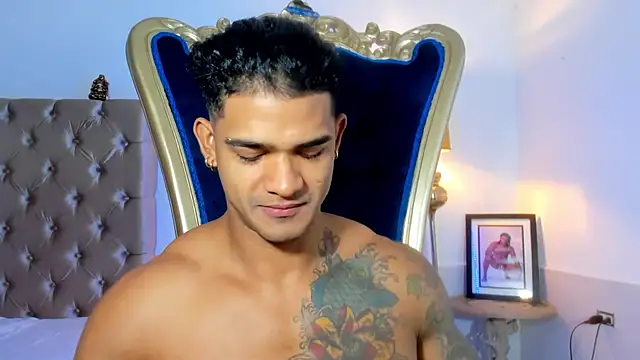 antonio  444 online show from 10-20-25, 12:16