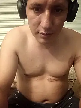 Zetaloco26 online show from 10-05-25, 02:43