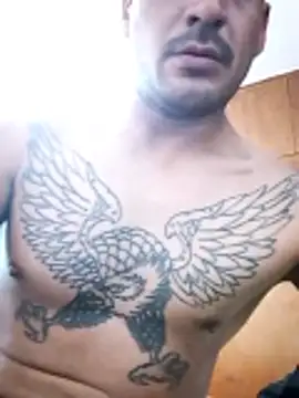 Snapshot of bigandstrong2217 chatting on 12-16-25, 04:39 bigandstrong2217 online show from 12-16-25, 04:39