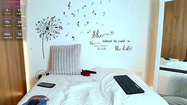 Sophia k Rk online show from 10-31-25, 07:37