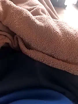 Snapshot of HighbrowThicket chatting on 09-09-25, 01:43 HighbrowThicket online show from 09-09-25, 01:43