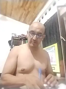 Snapshot of jorge406 chatting on 06-12-26, 01:37 jorge406 online show from 06-12-26, 01:37