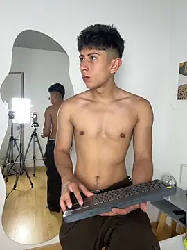 Snapshot of Andy_Justgame chatting on 09-17-25, 04:25 Andy Justgame online show from 09-17-25, 04:25