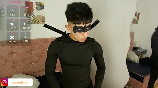 Snapshot of Andy_Justgame chatting on 10-23-25, 03:06 Andy Justgame online show from 10-23-25, 03:06