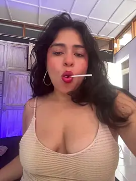 EmilyNoir1 online show from 04-26-26, 08:06