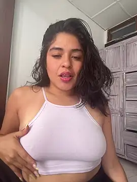 EmilyNoir1 online show from 07-25-26, 03:42