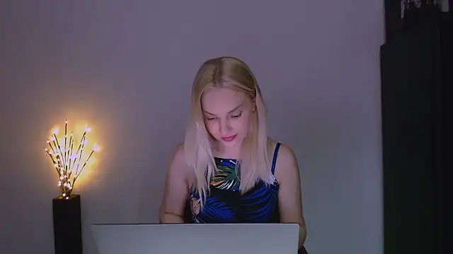 Lia noo regrets online show from 04-05-26, 06:05