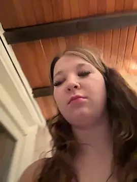 SweetTeenGirl online show from 11-06-25, 06:03