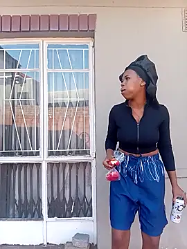 GoldSnowXxX online show from 10-13-25, 02:06