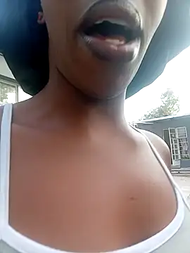 GoldSnowXxX online show from 04-01-26, 03:20