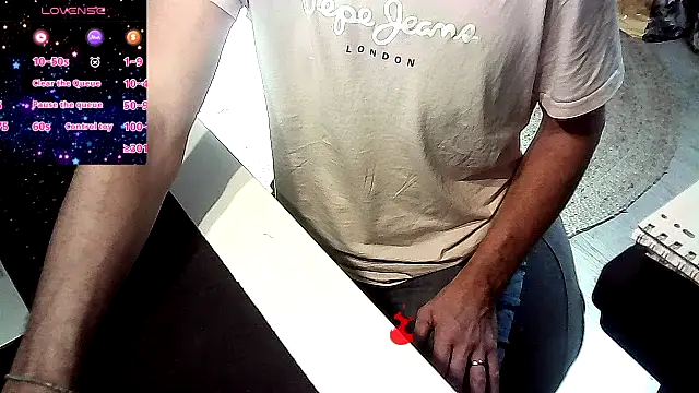 Snapshot of french_male_whore@xh chatting on 09-19-25, 12:39 french male whorexh online show from 09-19-25, 12:39