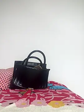 amandaaasilvaa online show from 11-19-25, 01:22