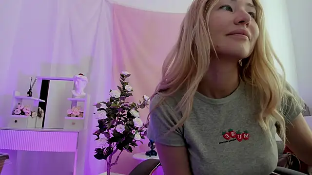 AstraMonroe online show from 05-22-26, 04:30