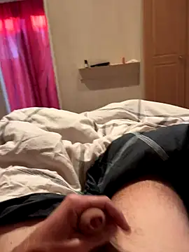 Snapshot of maxime3266 chatting on 09-30-25, 06:18 maxime3266 online show from 09-30-25, 06:18