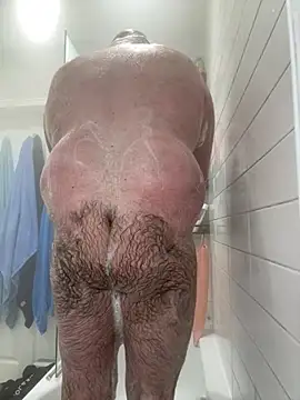 different-strokes online show from 10-16-25, 04:08