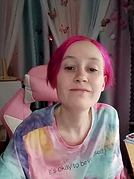 Fuzzy Unicorn online show from 10-14-25, 07:03