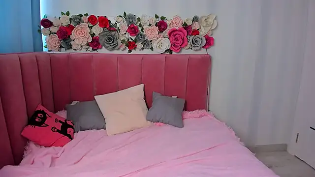 Snapshot of AnimeAlica18 chatting on 09-18-25, 03:41 AnimeAlica18 online show from 09-18-25, 03:41