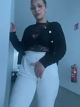 eli5566 online show from 01-17-26, 01:49