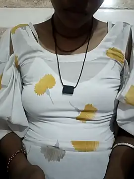 Snapshot of Geeta-satr chatting on 11-10-25, 06:18 Geeta-satr online show from 11-10-25, 06:18