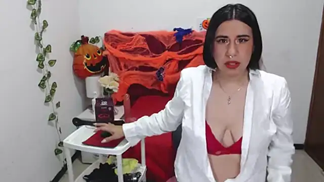 Julieta curvy69 online show from 10-24-25, 12:12