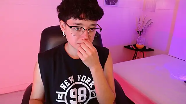 jeroharper online show from 11-28-25, 04:09