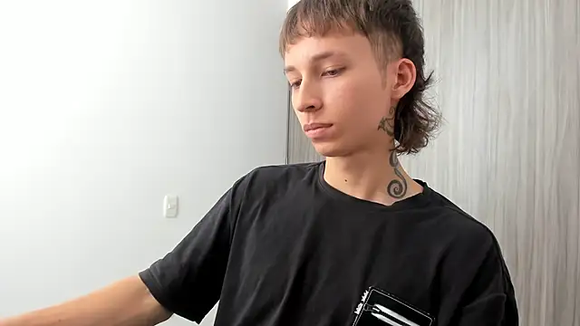 spacehumanz online show from 02-25-26, 07:01