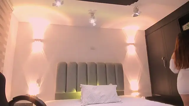 Snapshot of AlliceLover chatting on 01-09-26, 11:13 AlliceLover online show from 01-09-26, 11:13