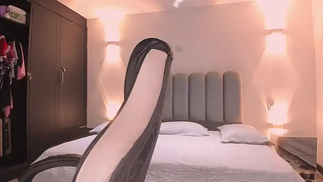 Snapshot of AlliceLover chatting on 01-10-26, 11:23 AlliceLover online show from 01-10-26, 11:23