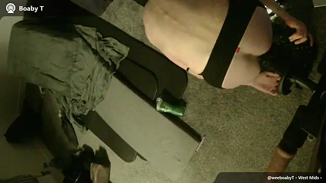 Snapshot of boabyTparTy chatting on 04-12-26, 01:54 boabyTparTy online show from 04-12-26, 01:54