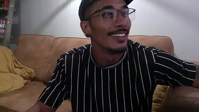 Snapshot of tanjir020 chatting on 09-18-25, 03:47 tanjir020 online show from 09-18-25, 03:47