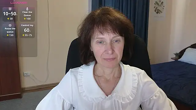 Snapshot of Lia_Tito chatting on 10-11-25, 05:50 Lia Tito online show from 10-11-25, 05:50