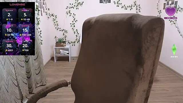 Snapshot of Lia_Tito chatting on 10-20-25, 11:43 Lia Tito online show from 10-20-25, 11:43