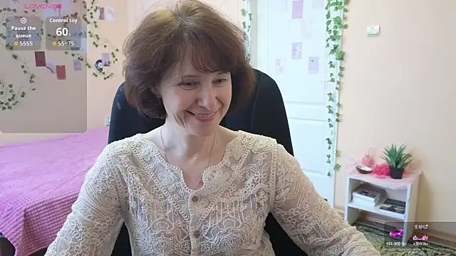 Lia Tito online show from 02-13-26, 06:53