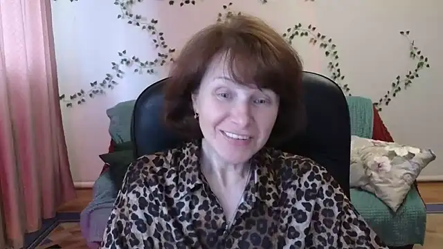 Lia Tito online show from 04-11-26, 07:45