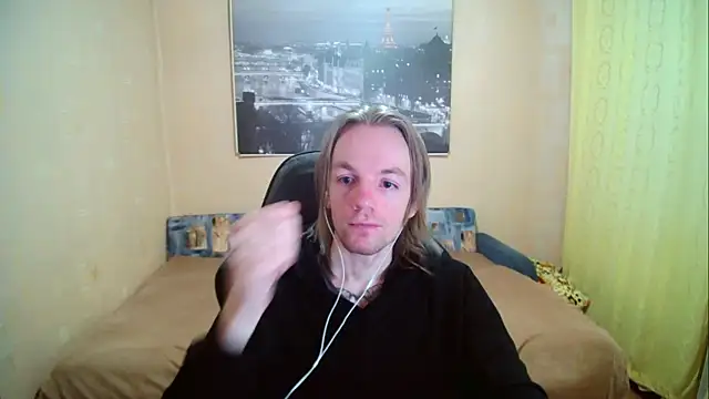 Snapshot of AdamDickens chatting on 09-19-25, 05:24 AdamDickens online show from 09-19-25, 05:24