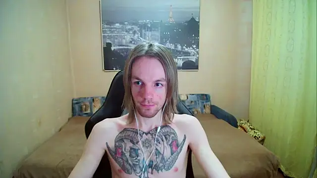 Snapshot of AdamDickens chatting on 09-24-25, 06:11 AdamDickens online show from 09-24-25, 06:11