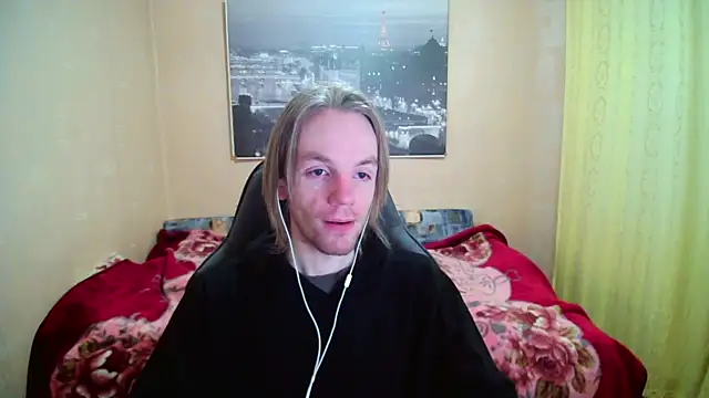 Snapshot of AdamDickens chatting on 10-02-25, 08:49 AdamDickens online show from 10-02-25, 08:49