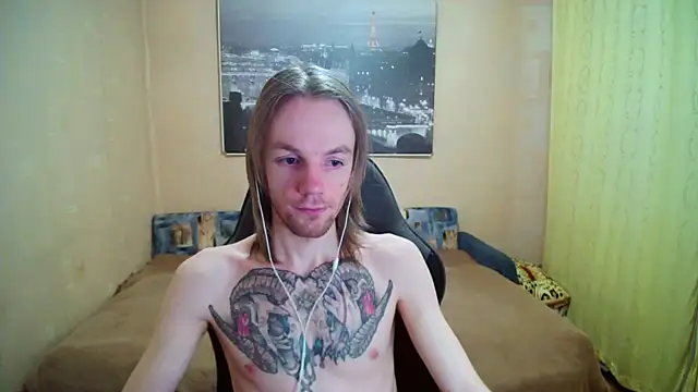 Snapshot of AdamDickens chatting on 10-18-25, 09:37 AdamDickens online show from 10-18-25, 09:37