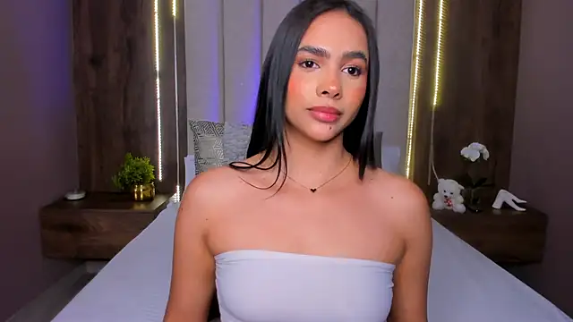 LucySalvatore  online show from 09-28-25, 01:22