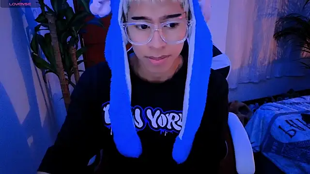 taichi bluy online show from 10-02-25, 04:19