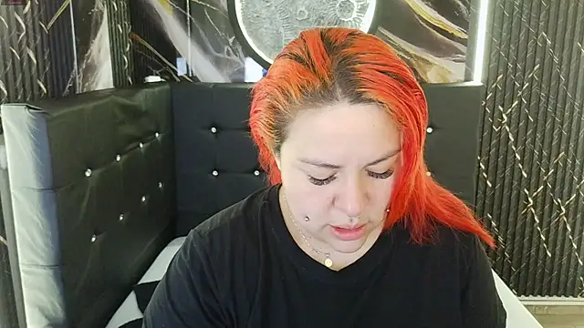 Witch Scarlet online show from 04-28-26, 01:15