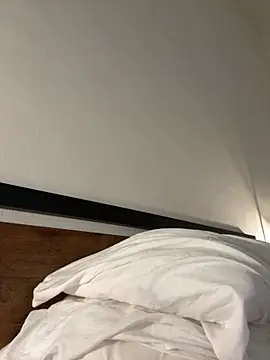 Snapshot of iriebusty chatting on 11-17-25, 06:24 iriebusty online show from 11-17-25, 06:24